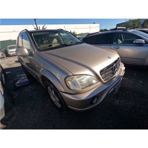 MERZ M CLASS 2001 T-DONATION