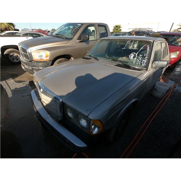 MERCEDES 300 SERIES 1985 T-DONATION