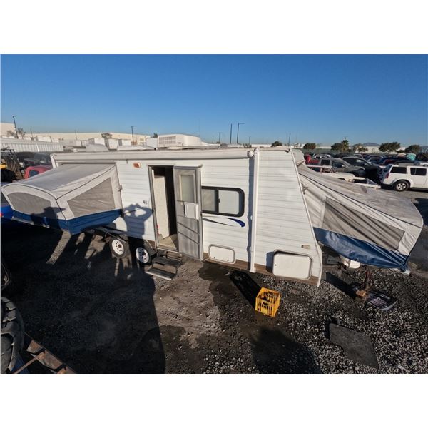 WNDRR TRAVEL TRAILER 2003 T-DONATION