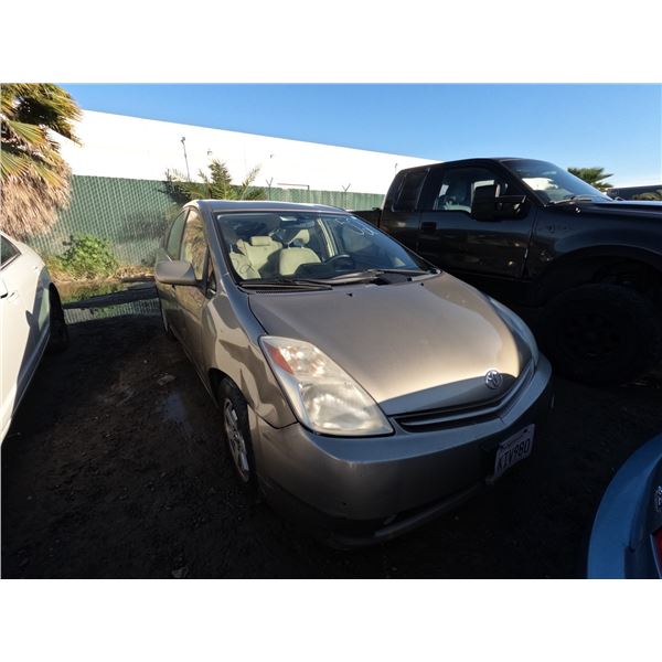 TOYOTA PRIUS 2004 T