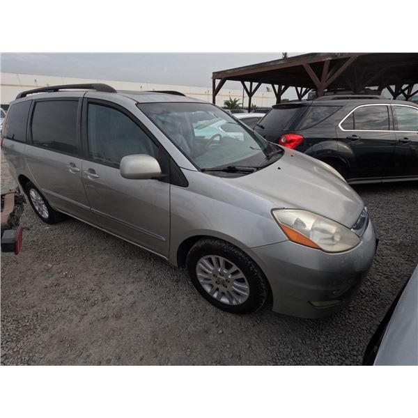 TOYOTA SIENNA 2007 T