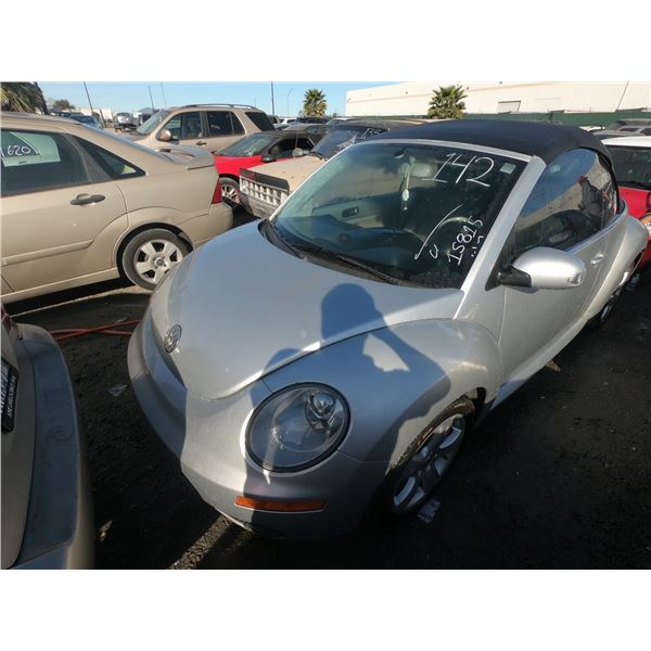 VOLKS BEETLE 2006 T-DONATION