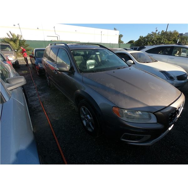 VOLVO XC70 2009 O/S T-DONATION