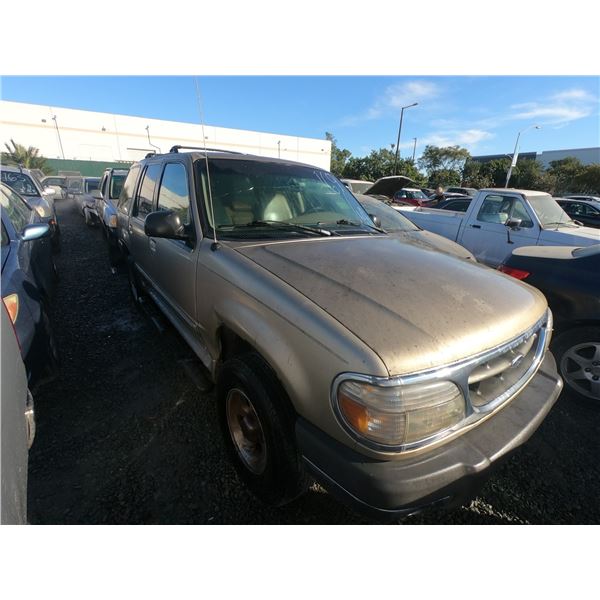 FORD EXPLORER  2000 T-DONATION
