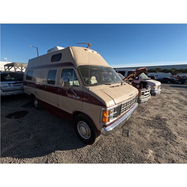 DODGE RAM VAN 1984 T-DONATION