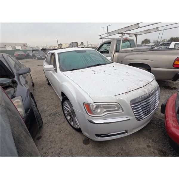 CHRYSLER 300 2012 SALV CERT/SMOG/EXP