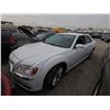 Image 2 : CHRYSLER 300 2012 SALV CERT/SMOG/EXP