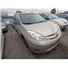 Image 1 : TOYOTA SIENNA 2009 T-DONATION