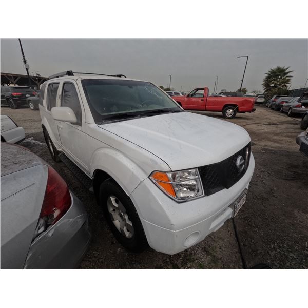 NISSAN PATHFINDER 2005 T