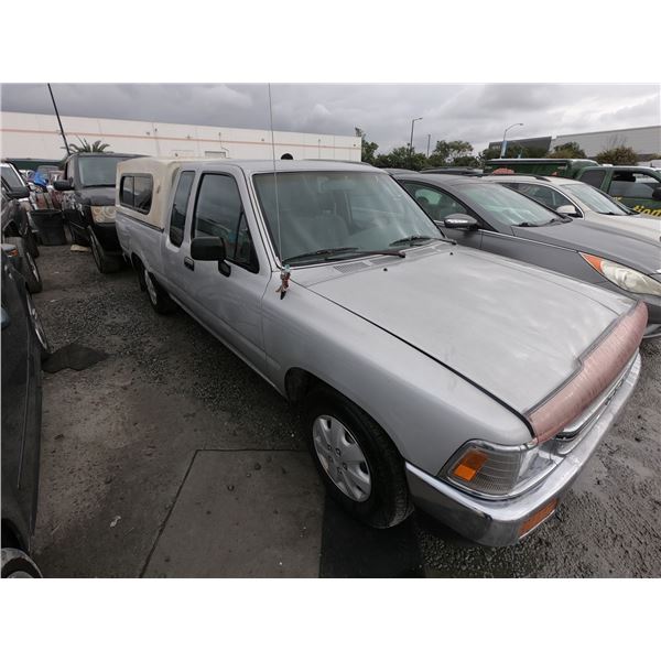 TOYOTA PICK UP 1989 T-DONATION