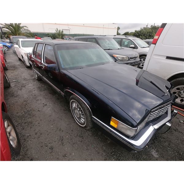 CADILLAC DEVILLE 1993 ADT-SALV/DON