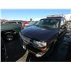 Image 1 : CHEV SUBURBAN 2004 T-DONATION