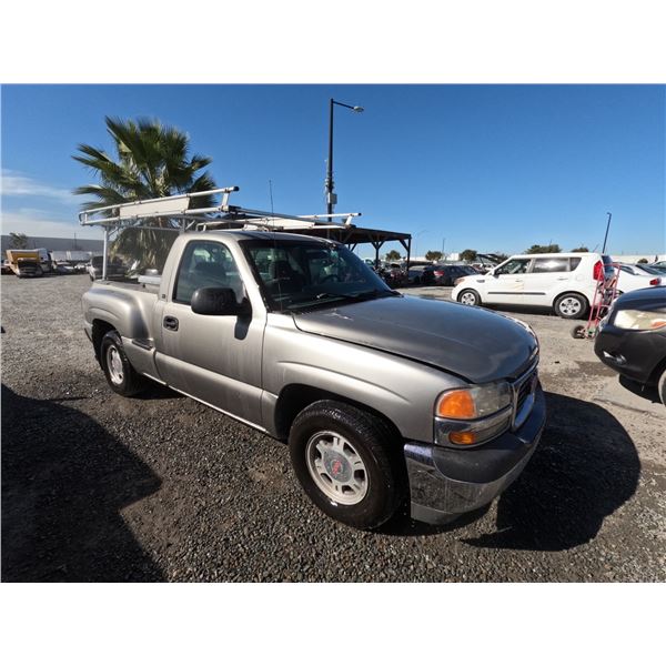 GMC SIERRA 2001 SALV T/DONATION