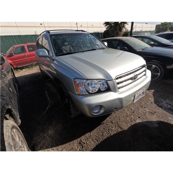 TOYOTA HIGHLANDER 2003 T-DONATION