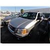 Image 2 : GMC ENVOY 2003 O/S-TITLE