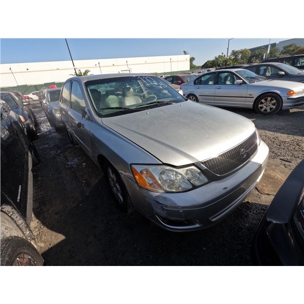 TOYOTA AVALON 2002 ADT-DONATION