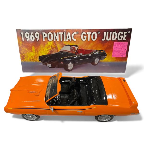 1969 Orange Pontiac GTO Judge IAJBBSC 2006 Issue China Decanter with Box - Ltd. Edition #27/400 - Te