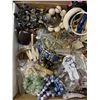 Image 3 : Collection of  60+ Vintage Bracelets - Variety of materials and designs - Approximate count