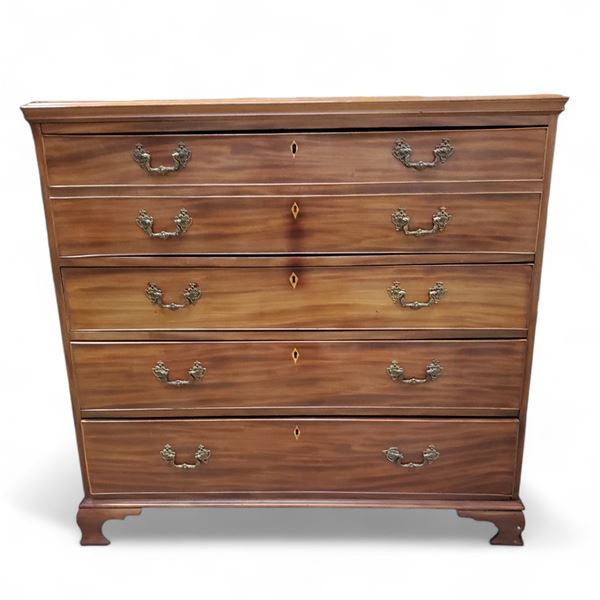 Georgian-Style 5-Drawer Dresser, H45" x 47" x 21.5"