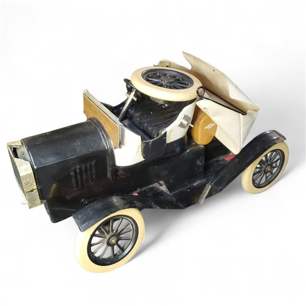 Vintage Aesthetics Classics Antique Car Vodka Decanter - Empty - Needs some repair