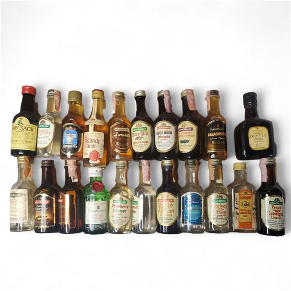 20+ Vintage Glass Mini Liquor Bottles - Majority are sealed