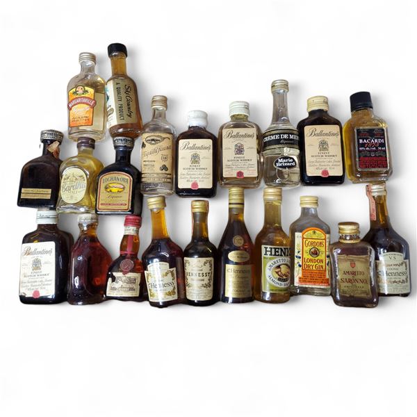 20+ Vintage Glass Mini Liquor Bottles - Majority are sealed