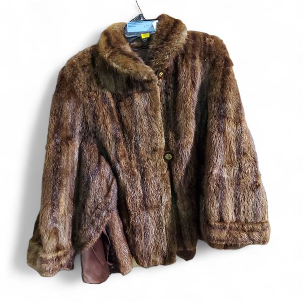 Women's Brown Fur Coat (Probably Mink) - Western Furs Limited Label - Sold as is condition