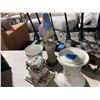 Image 3 : 5 Decorative Home Accent Set - Floral Pedestals, Hand-Painted Bird Figurine, and More