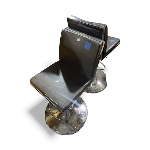 Set of 2 Modern Bar Chairs with Chrome Base