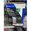Image 3 : Intermatic ET1705C Time Switch and 10 Thermal Photocontrols (K4221C, EK4036S, EK4136S)