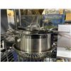 Image 3 : 4 Stainless Steel Cookware and Villeroy & Boch Champagne Coup Set