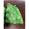 Image 3 : 2 Mesh Bags of Titleist Assorted Models Golf Balls