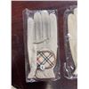 Image 2 : 2 Pcs New Modest Vintage Player - PRO Tartan Cabretta Golf Gloves - Limited Edition Cream (Left Hand