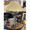 Image 2 : 2 Classic Table Lamps with Shades