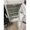 Image 2 : Kenmore Top-Freezer Refrigerator - Tested, Working Condition