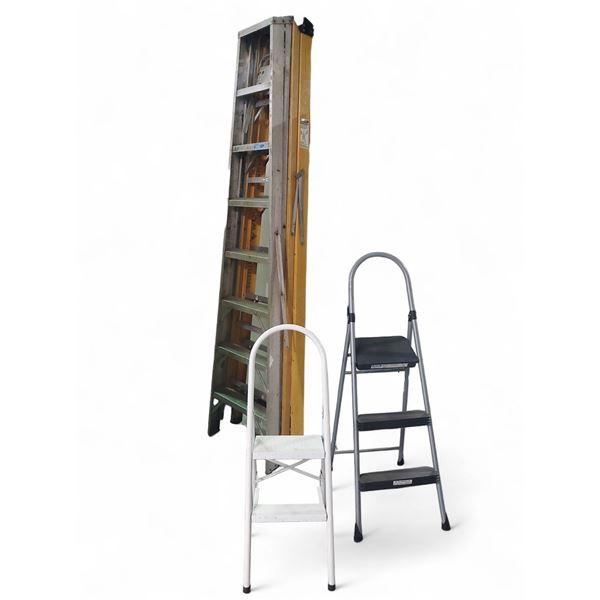 4 Ladders - Includes Two 8 ft and Mixed Sizes