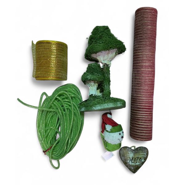 NEW Christmas Decors - includes Mushrooms Mesh Decors (80 pcs)/SnowMan Deco (12 pcs) & Tree Ornament