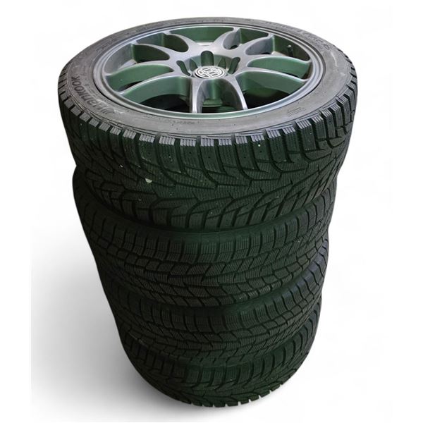 Kumho Winter i*Pike RS Tires - 215/45R17 91T