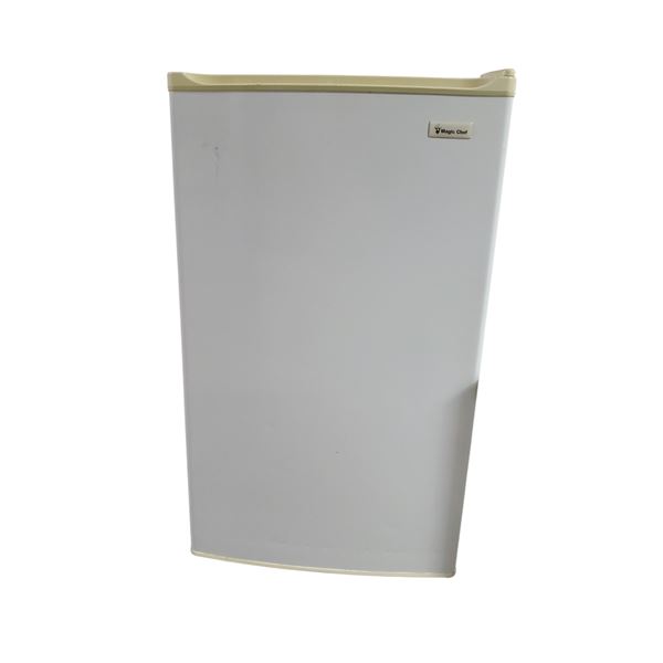 Magic Chef Refrigerator - RV: $228 CAD (Model: MCBR350WE) - As Is