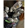 Image 2 : Remington Blue Golf Bag with Assorted Clubs