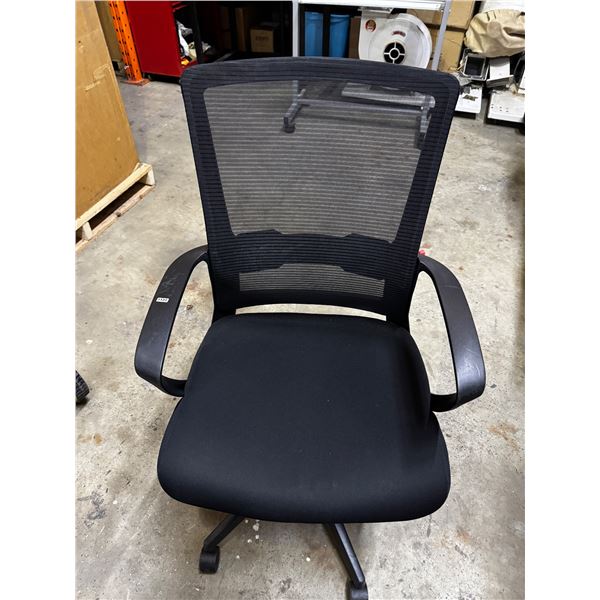 Black Rolling Office Chair with Ventilated Mesh Back - Used