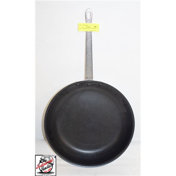NEW THERMALLOY 12  FRY PAN
