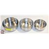 Image 1 : LOT OF 3 HIGH QUALITY STAINLESS BOWLS 7"/6"/5"