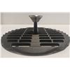 Image 4 : NEW 9" VENTED ROUND ENAMEL CAST IRON GRILL PRESS