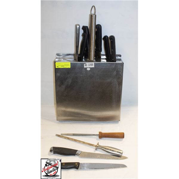 KNIFE RACK 10 KNIVES AND 2 SHARPENERS