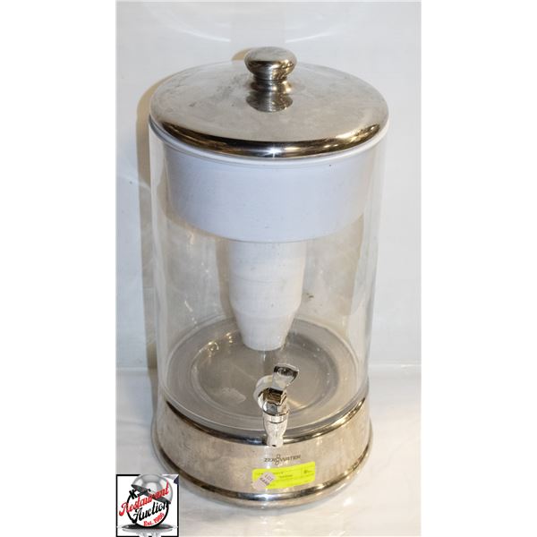UNKNOWN QUANTITY GLASS DRINK DISPENSER
