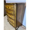 Image 2 : Broyhill Chest of Drawers