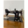 Image 3 : Vintage Pfaff Klassen 30 u. Sewing Machine Table