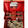 Image 4 : Vintage Costume Jewelry & Boxes