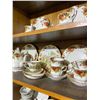 Image 2 : Royal Albert "Old Country Rose" Bone China Set